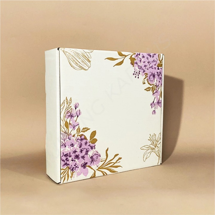 

Kotak Kado - Box Calla Lily Uk. 30 x 30 x 8 cm PRINTING BOX hampersbox