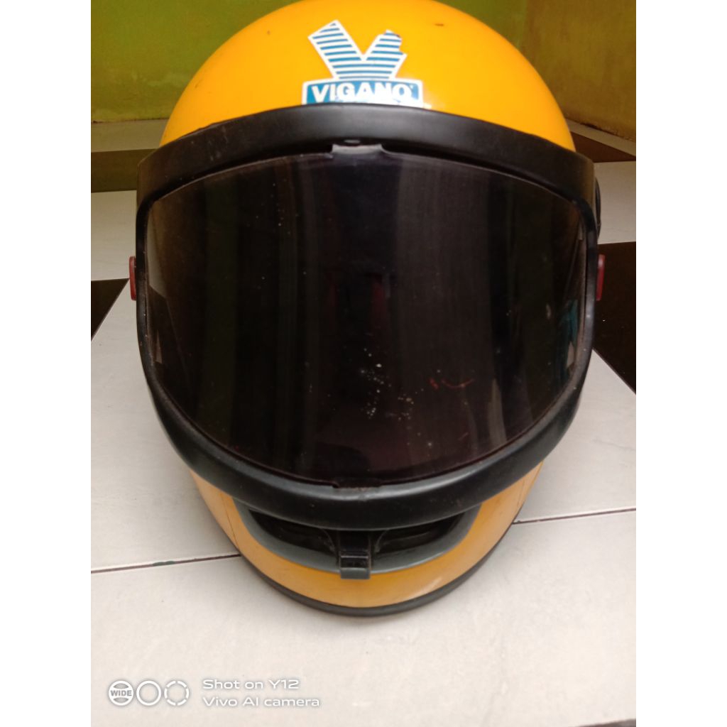 Helm jadul Vigano full face kuning