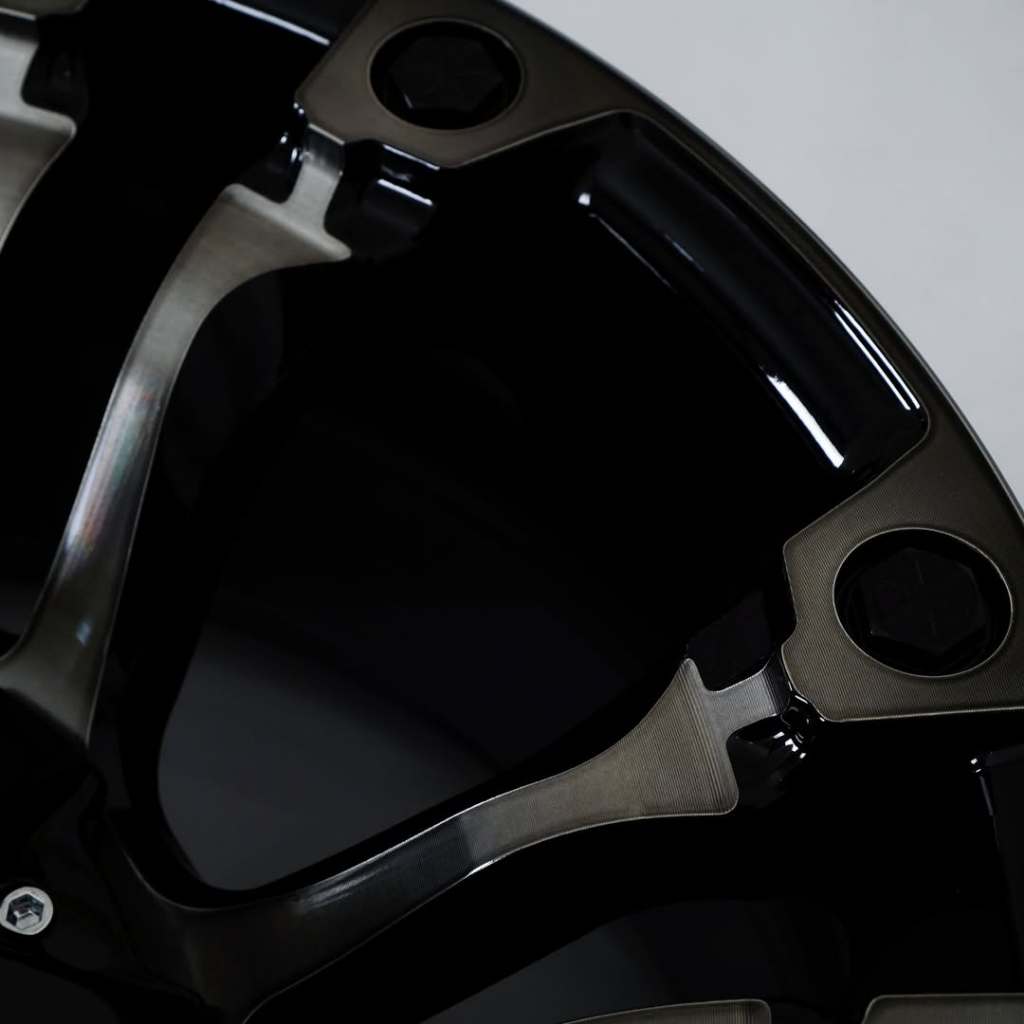 Velg Mobil Triton, Fortuner, Hilux Hsr LUMBIS 6038 HSR Ring 18 Black