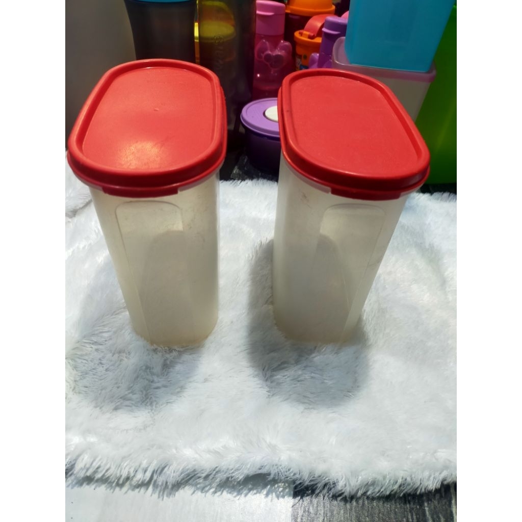 toples oval Tupperware 1,7liter second prelove