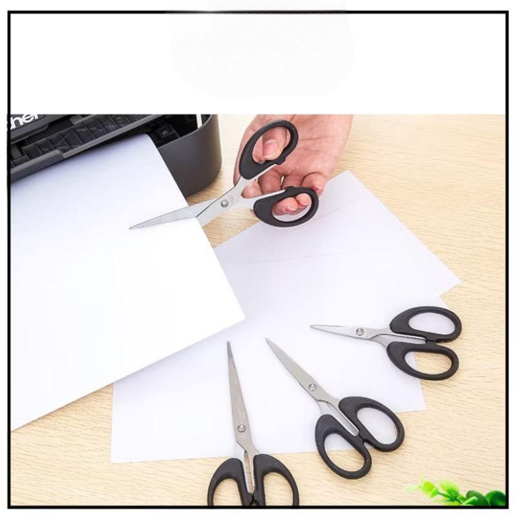 

GUNTING SERBAGUNA UK BESAR SEDANG KECIL MULTIFUNGSI GAGANG HITAM BAHAN STAINLESS STEEL