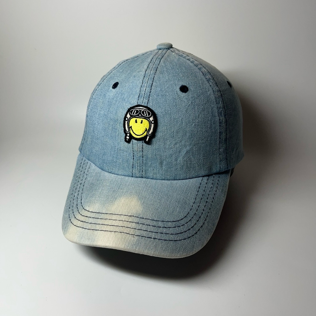 ADLV x Smiley Jeans Caps topi