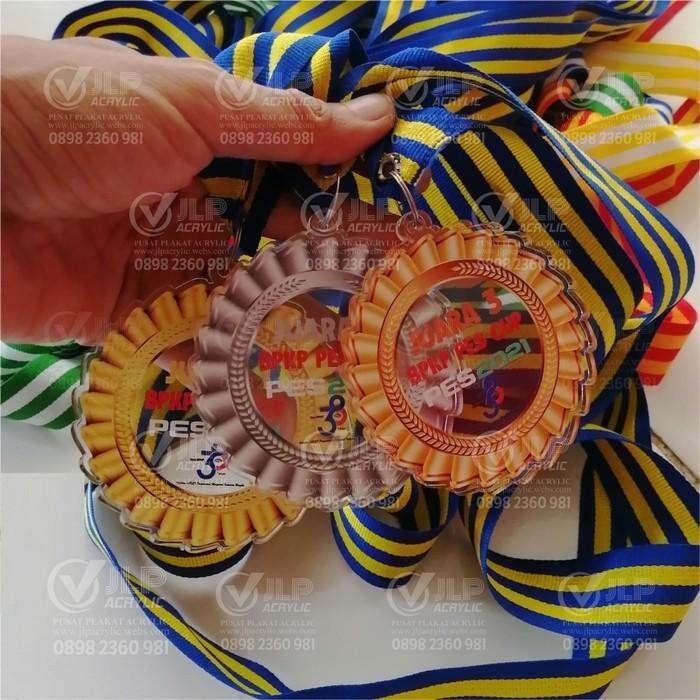 MEDALI, MEDALI AKRILIK, MEDALI ACRYLIC, MEDALI LOMBA, MEDALI AKRILIK, MEDALI WISUDA, MEDALI KALUNG,