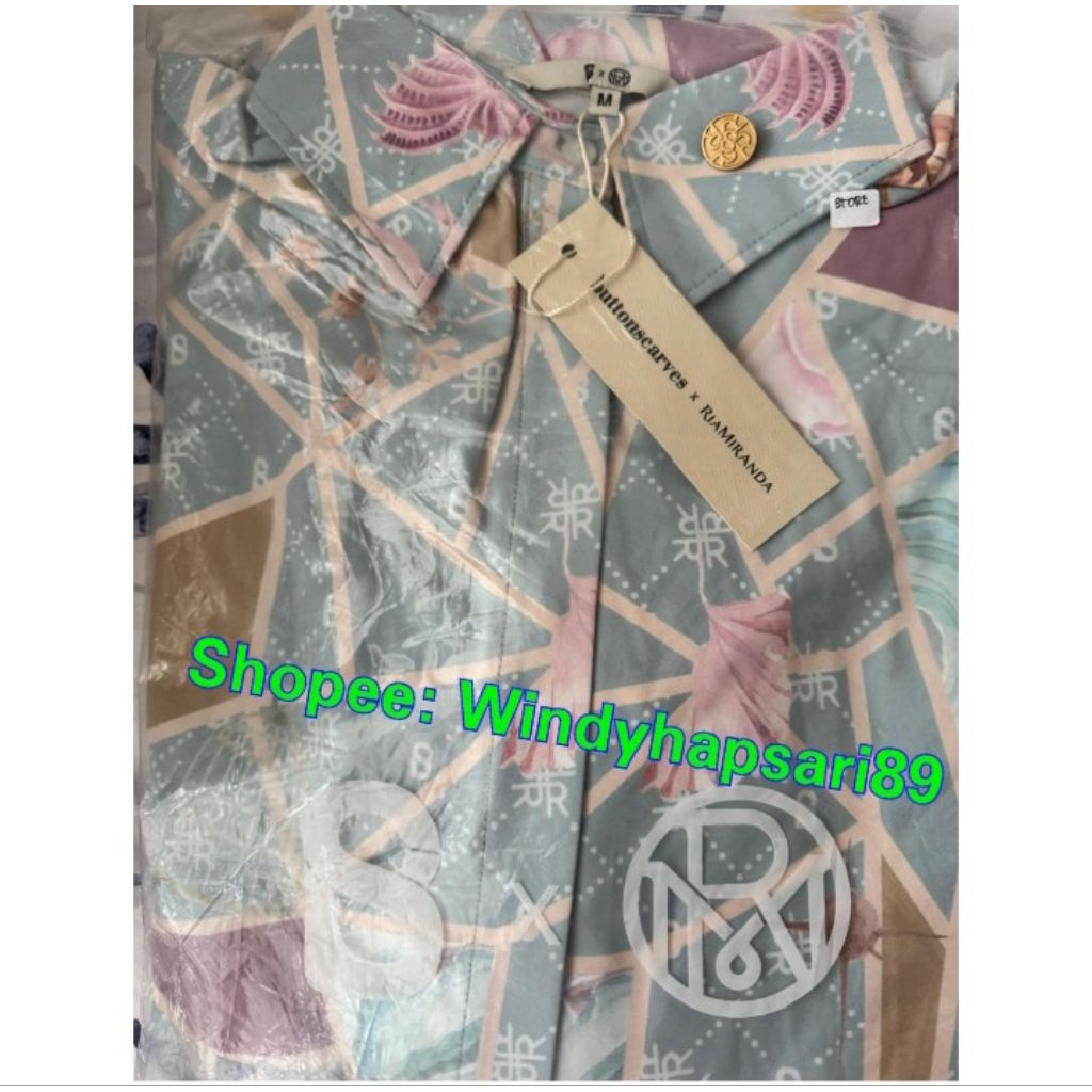 NEW ASTERA TOP PALE PEACH dan JADE SIZE M BUTTONSCARVES X RIAMIRANDA FREE XANADU PIN DAGU RIAMIRANDA
