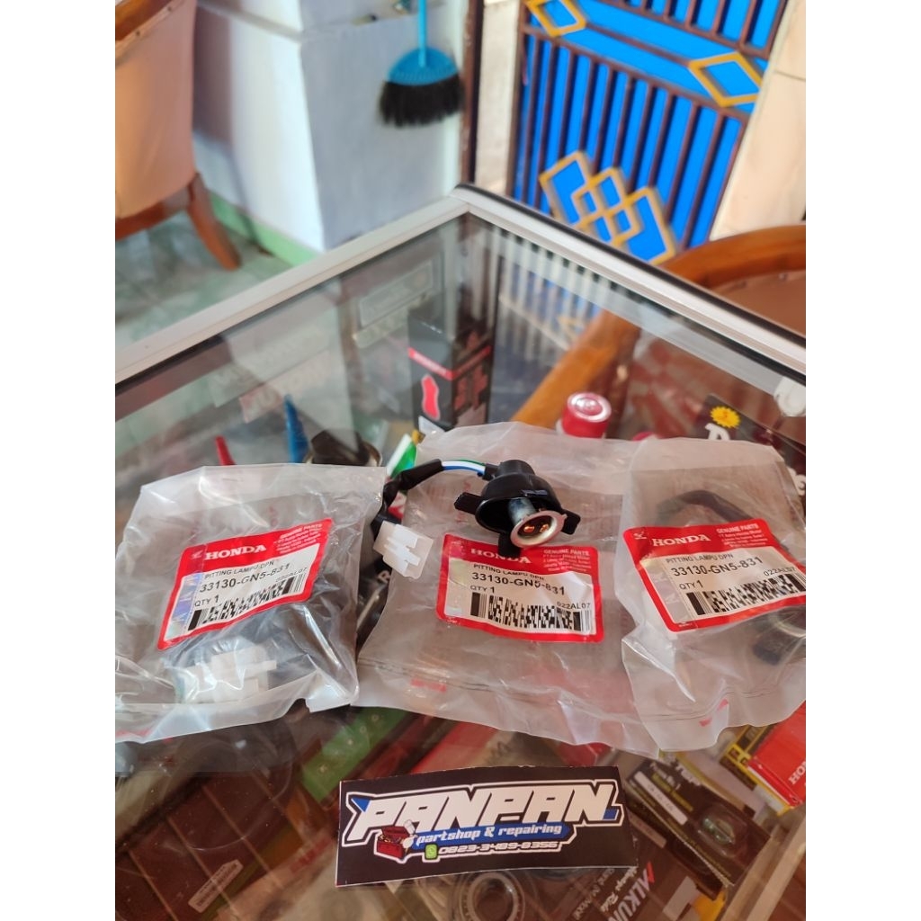 FITTING SOKET LAMPU DEPAN H6 HONDA
