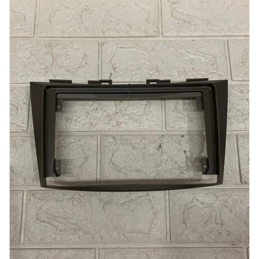 Frame Head Unit Android 9 Inch Ertiga Lama (2012-2017) / Swift (2012-2017)