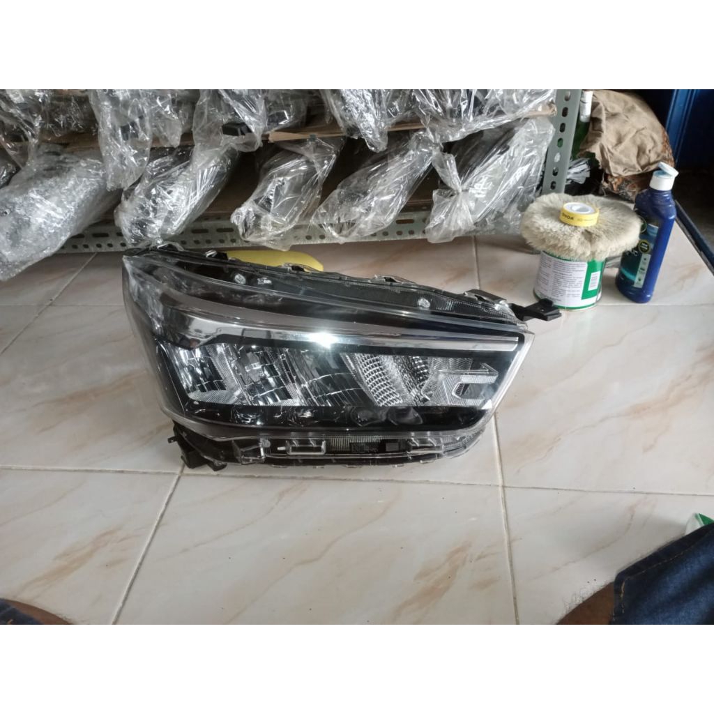 headlamp lampu depan Rocky