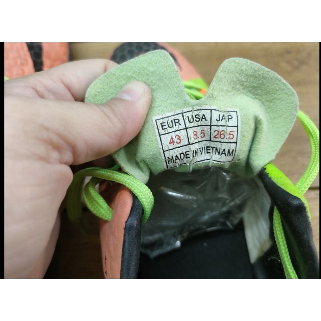 SEPATU SECOND FUTSAL