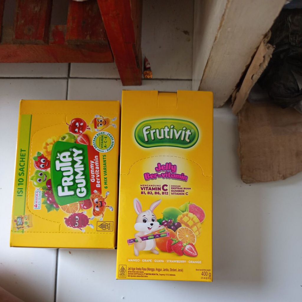 

FRUTA GUMMY ISI 10SACHET / FRUTIVIT JELY ISI 20STIK