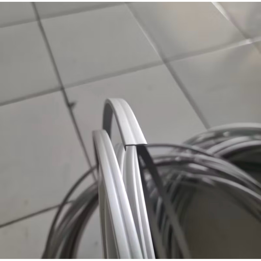 List siku alumunium  neon box bulat panjang 6 meter