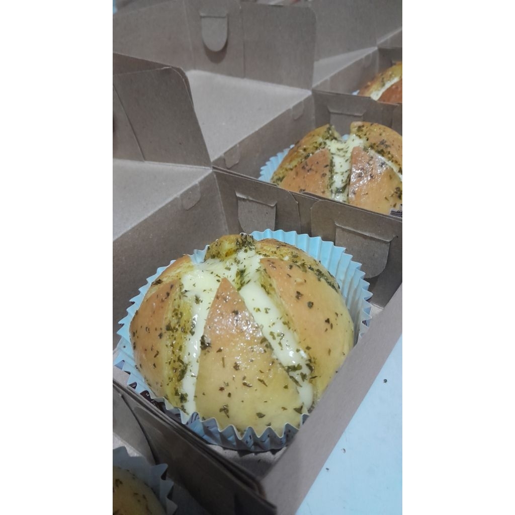 

Korean Garlic Cheese Bread