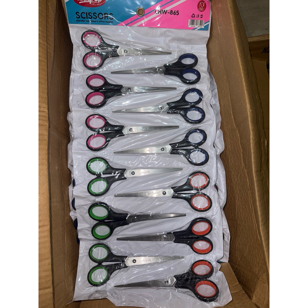 

Gunting Besar Renceng 6” (12Pcs)