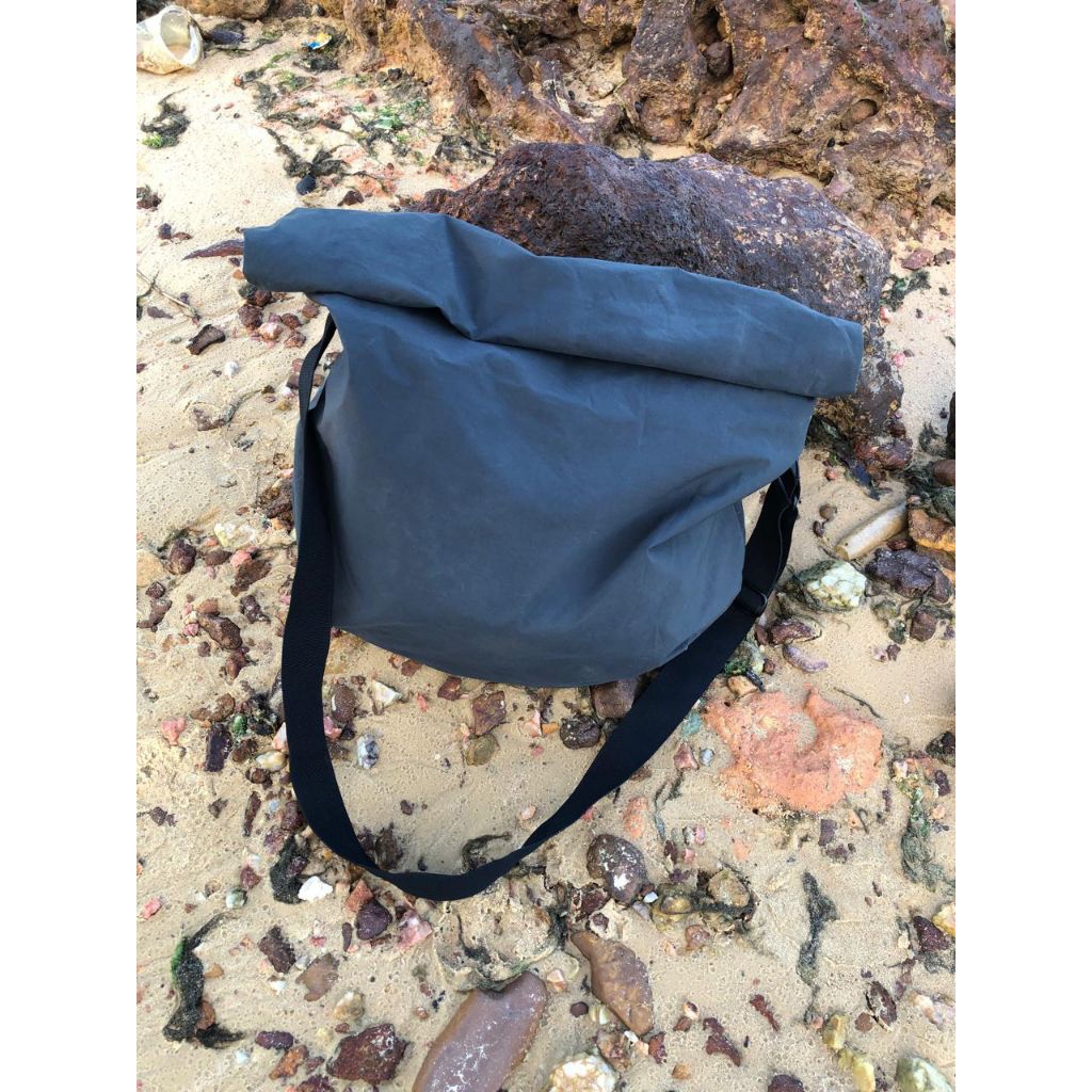 Tas Slingbag Uniqlo Second original slempang y2k vintage pria wanita ori murah