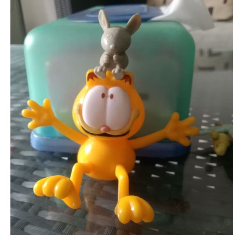 Action Figure Garfield dan Kelici