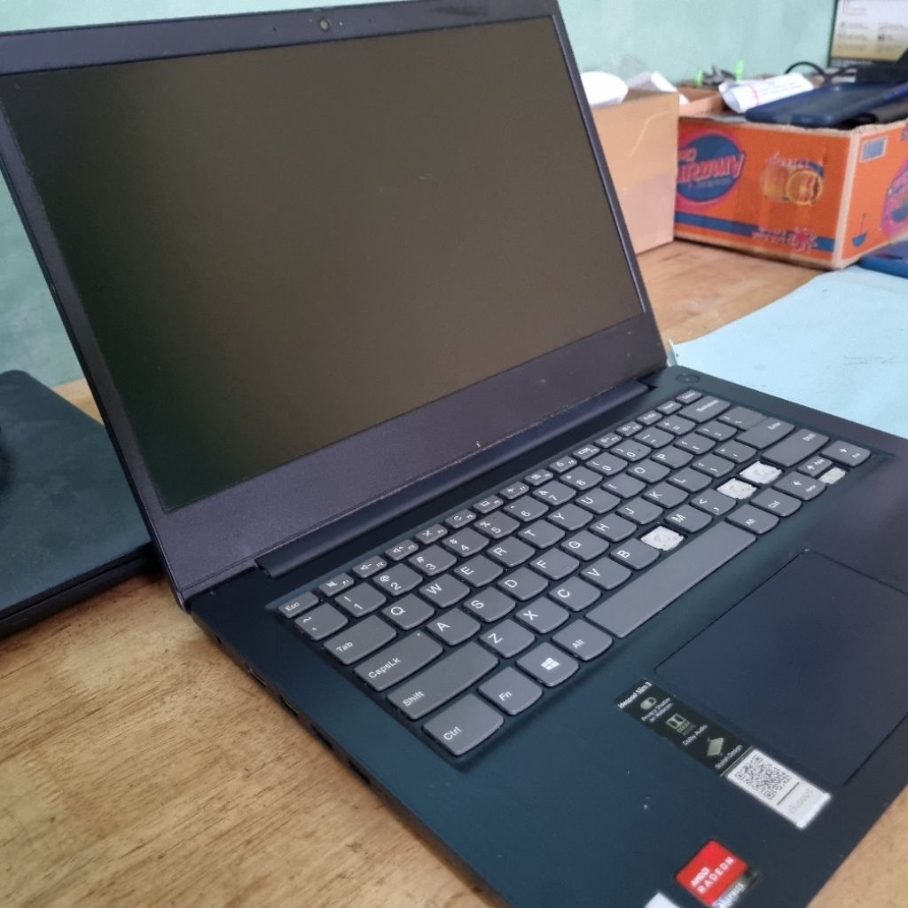 Lenovo Ideapad Slim 3 (14ADA05) Mati total