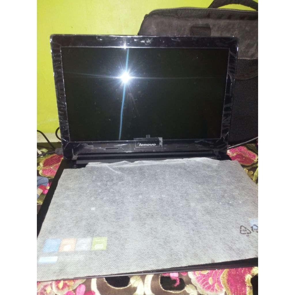 laptop lenovo G40-30 second