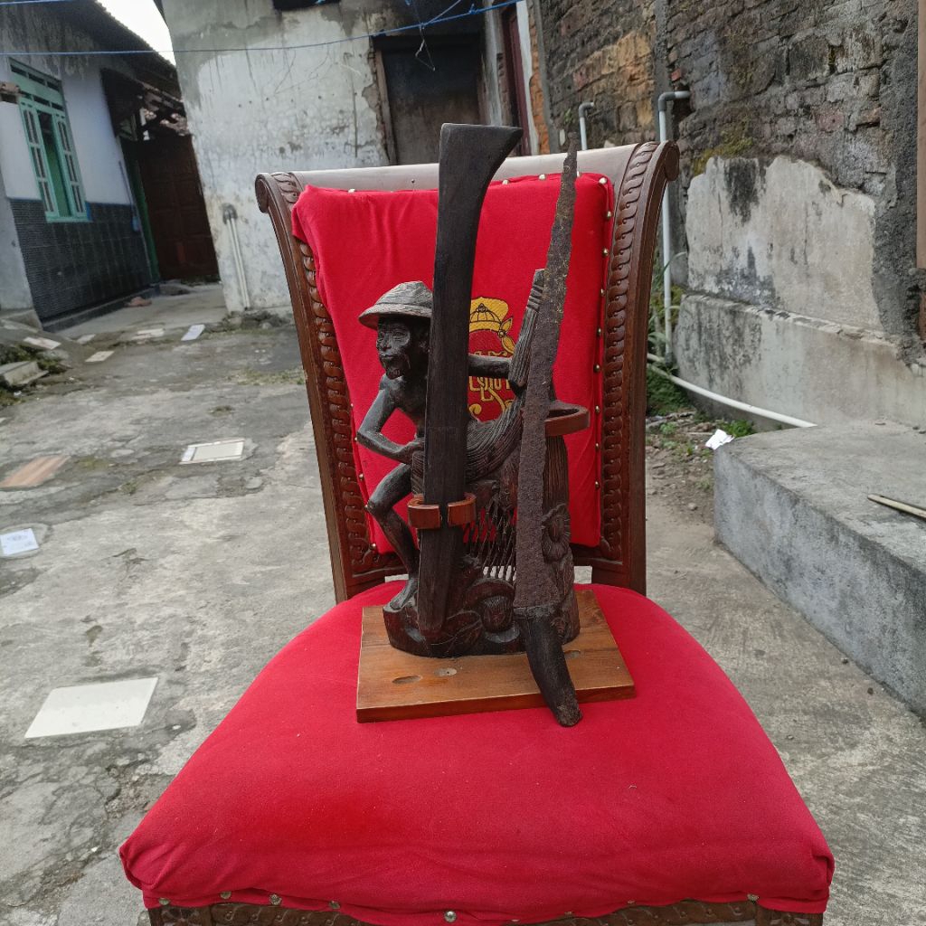 keris cundrik lokasian sepuh