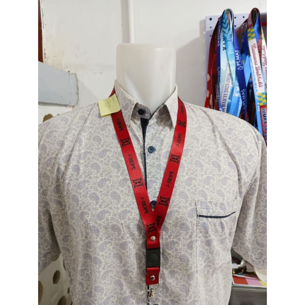 

Lanyard J-hope SET Dengan VIP tiket NKB fanmade