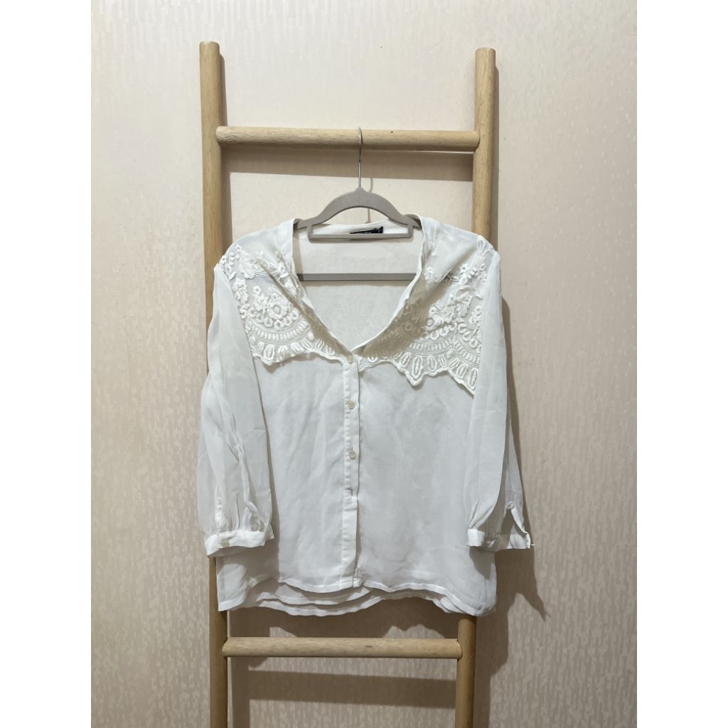 KEMEJA PUTIH TERAWANG