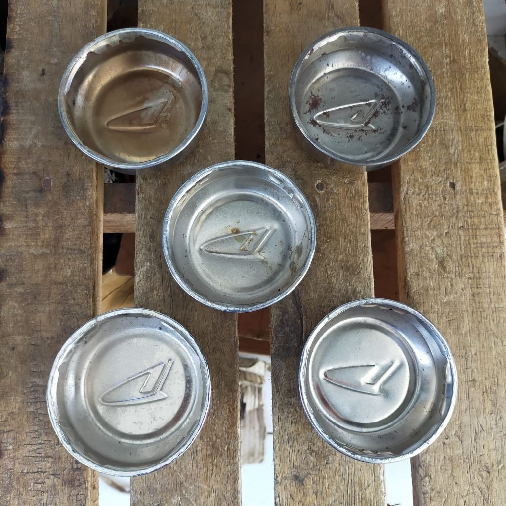 Center Dop/Tutup As Roda Daihatsu Hijet 1000/S75