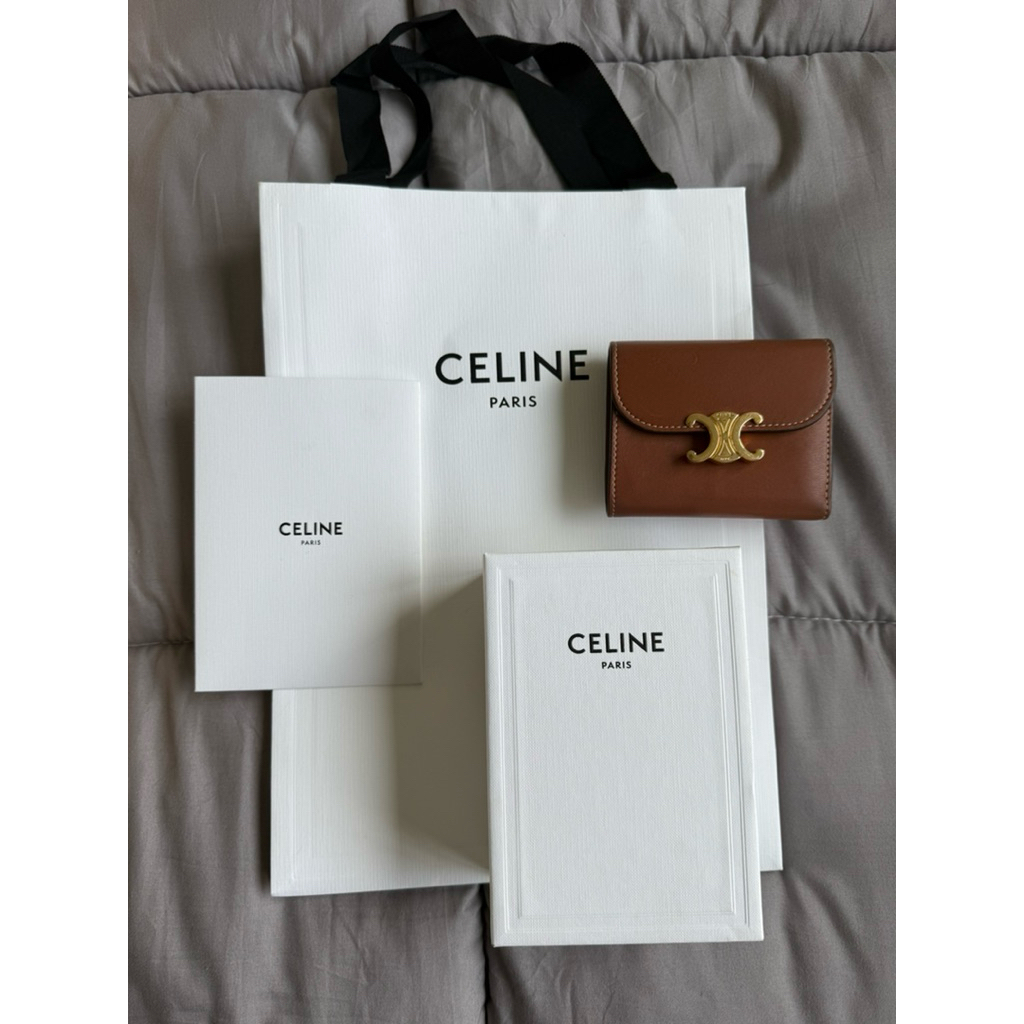 PRELOVED Celine small flap wallet tan AUTHENTIC 100%