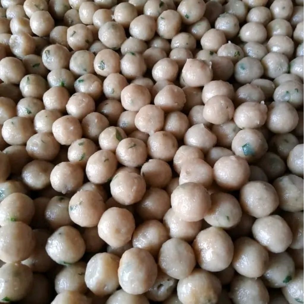 

Baso Aci Ayam Suwir Isi 100 pcs Plus Bumbu Chili Oli dan Bumbu Atom.