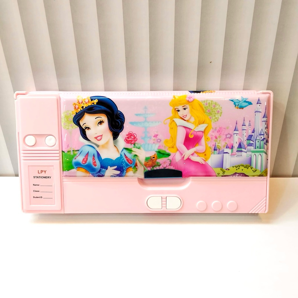 

TEMPAT PINSIL MAGNET KODE 66-12 SPIDERMAN FROZEN PRINCESS CAPTAIN AMERICA UNICOR