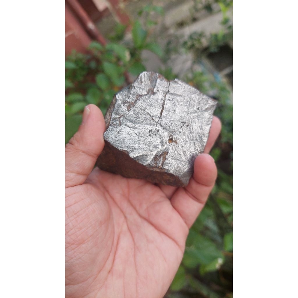Natural Meteorite batu luar angkasa iron meteorite