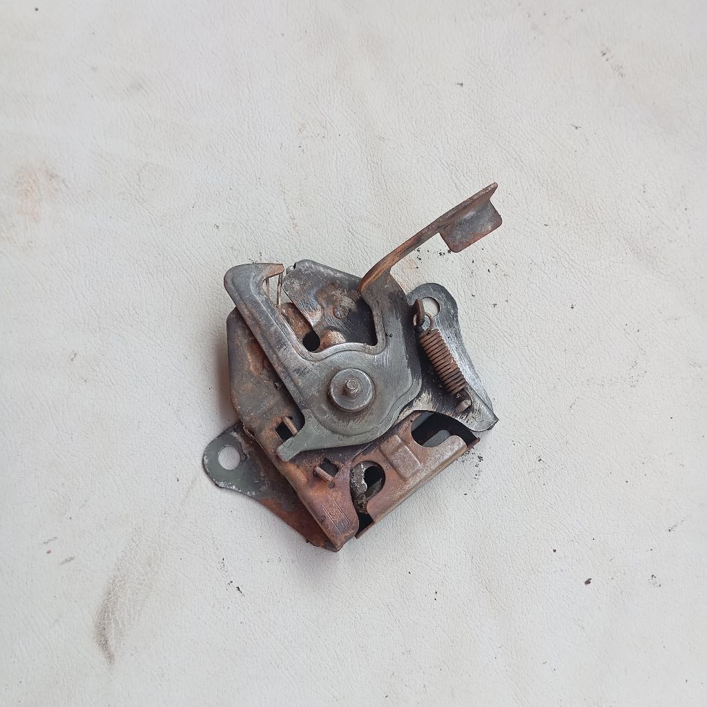 doorlock pengunci kap mesin timor dohc