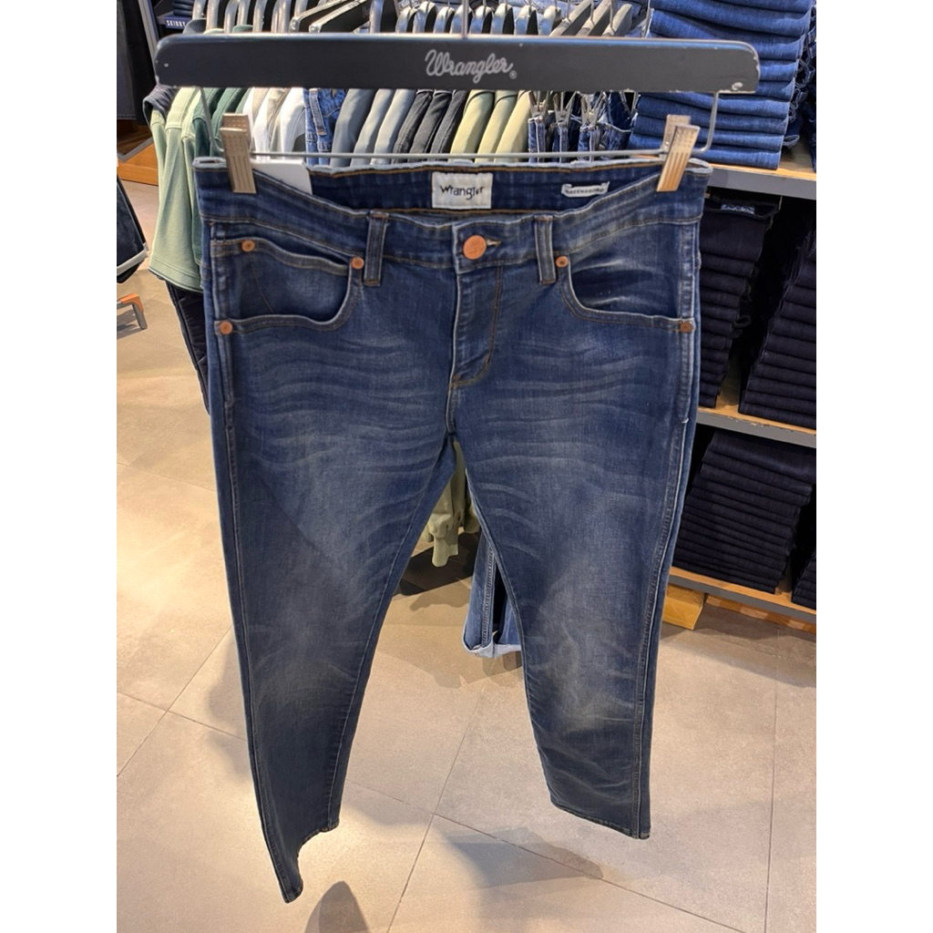 Celana Regular Wrangler (Greensboro)