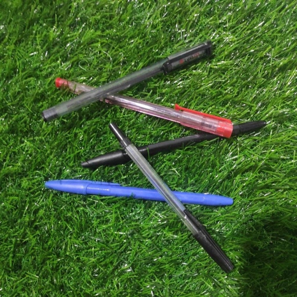

pulpen 2 lusin