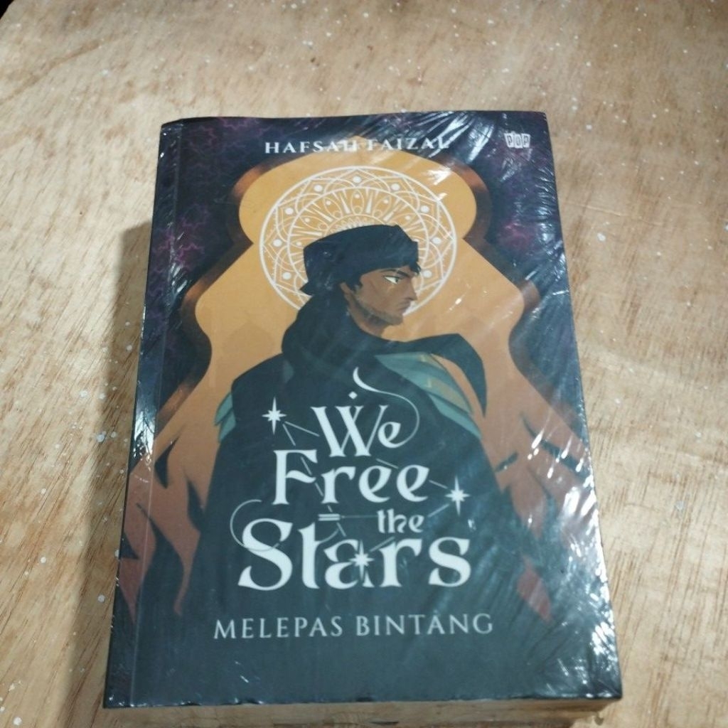 Buku Novel Original We Free The Stars