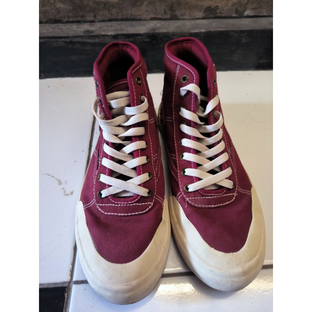 Patrobas Equip high size 43 like new