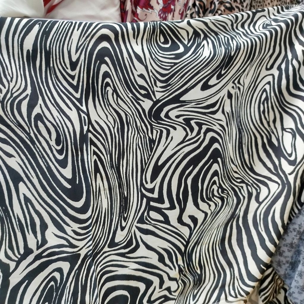 Bahan Satin Motif - Kain Saten Silk - Bahan Satin Silk Motif - Kain Kebaya - Kain Meteran - Bahan Sa