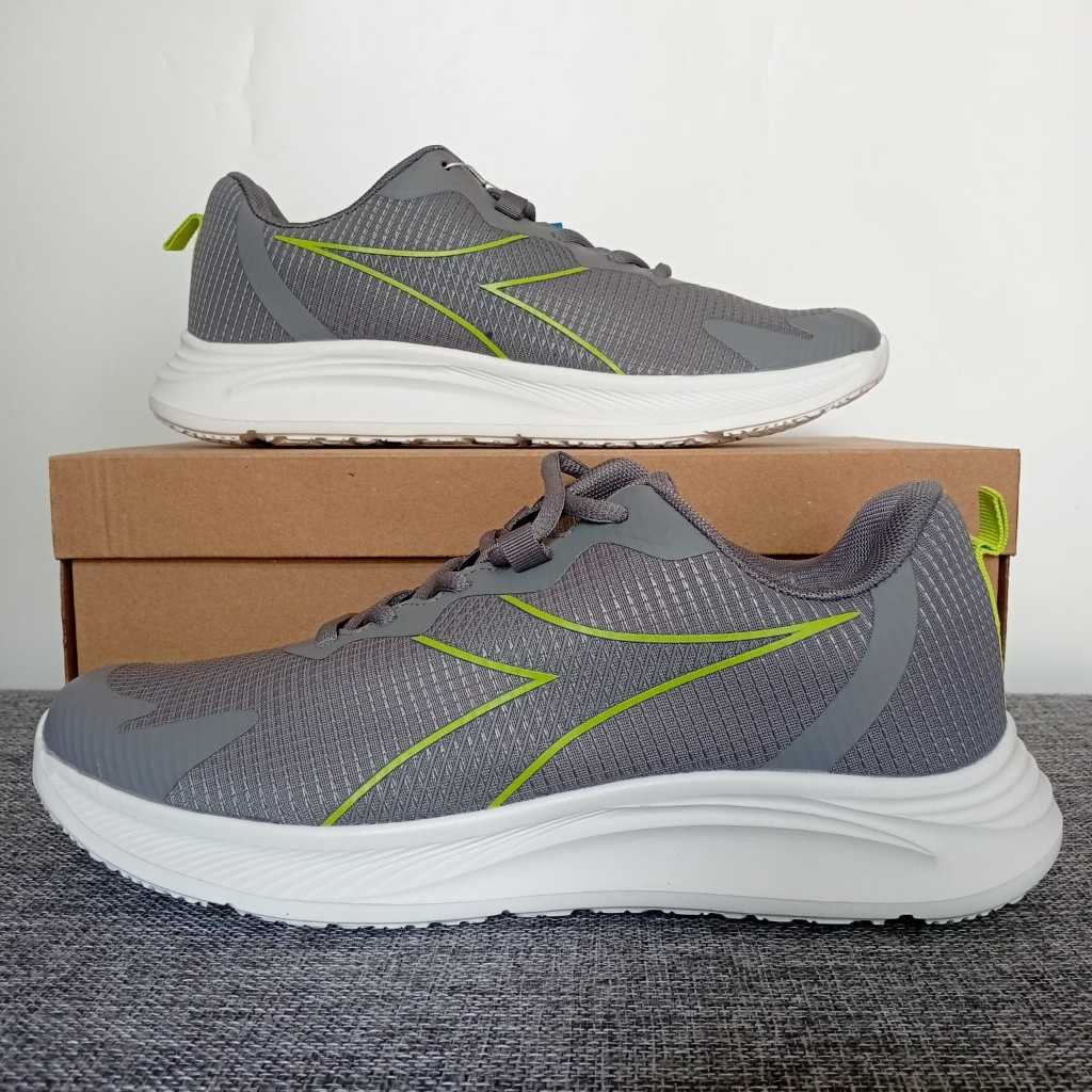 Sepatu lari pria Diadora Manside Men's Running Shoes - Dark Grey - ORIGINAL