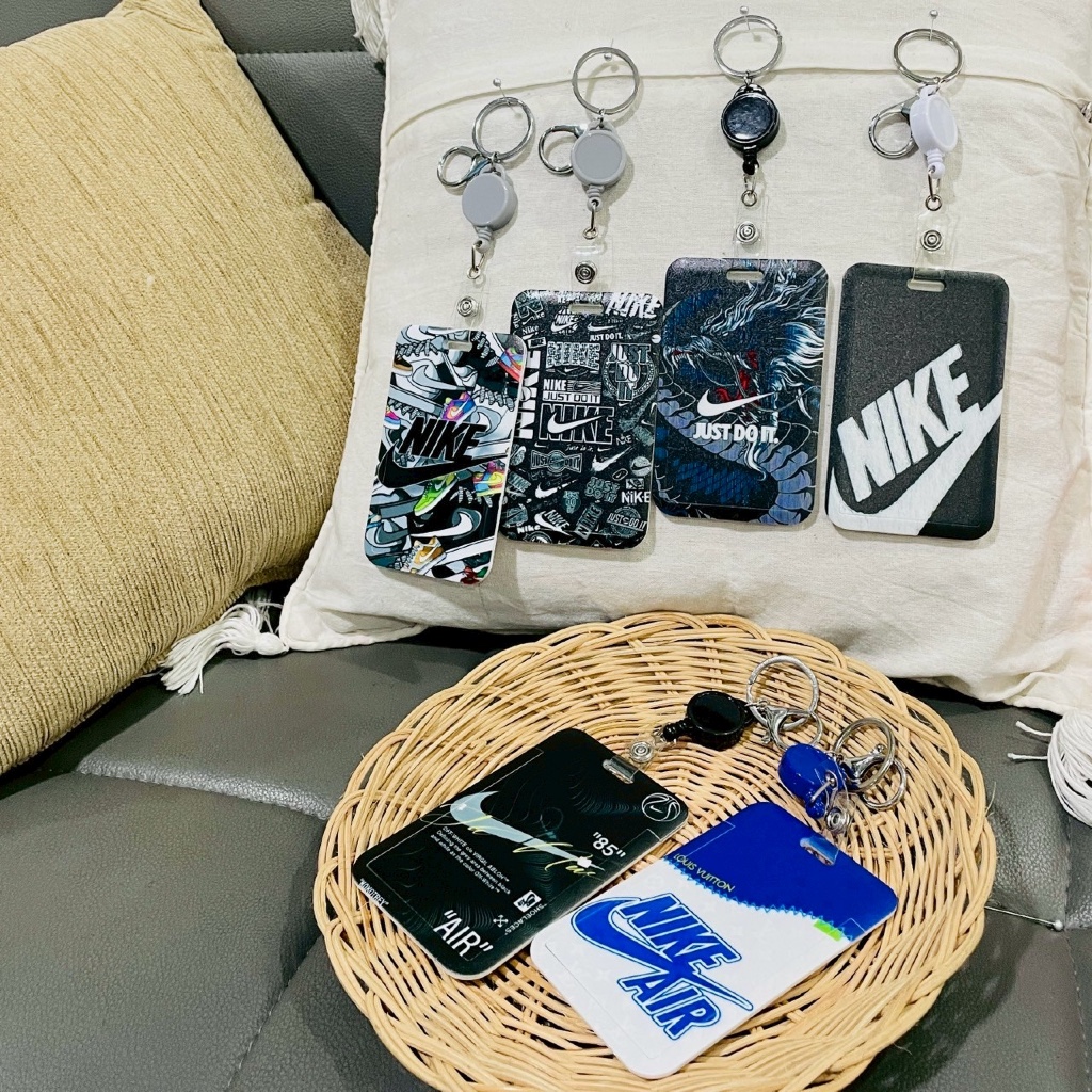 

gantungan kunci id card tarik keychain gantungan kunci cowok name tag tarik panjang card kartu