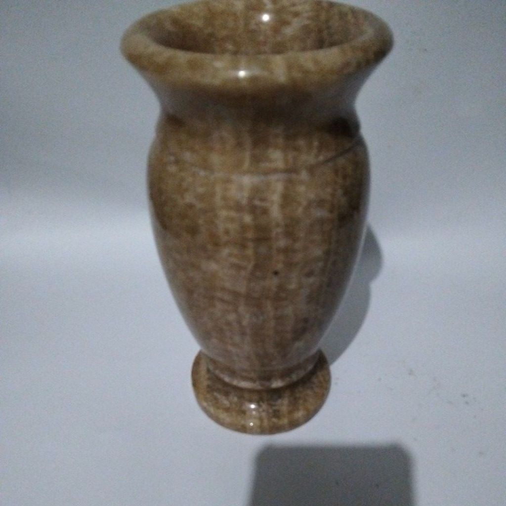 vas bunga onyx coklat