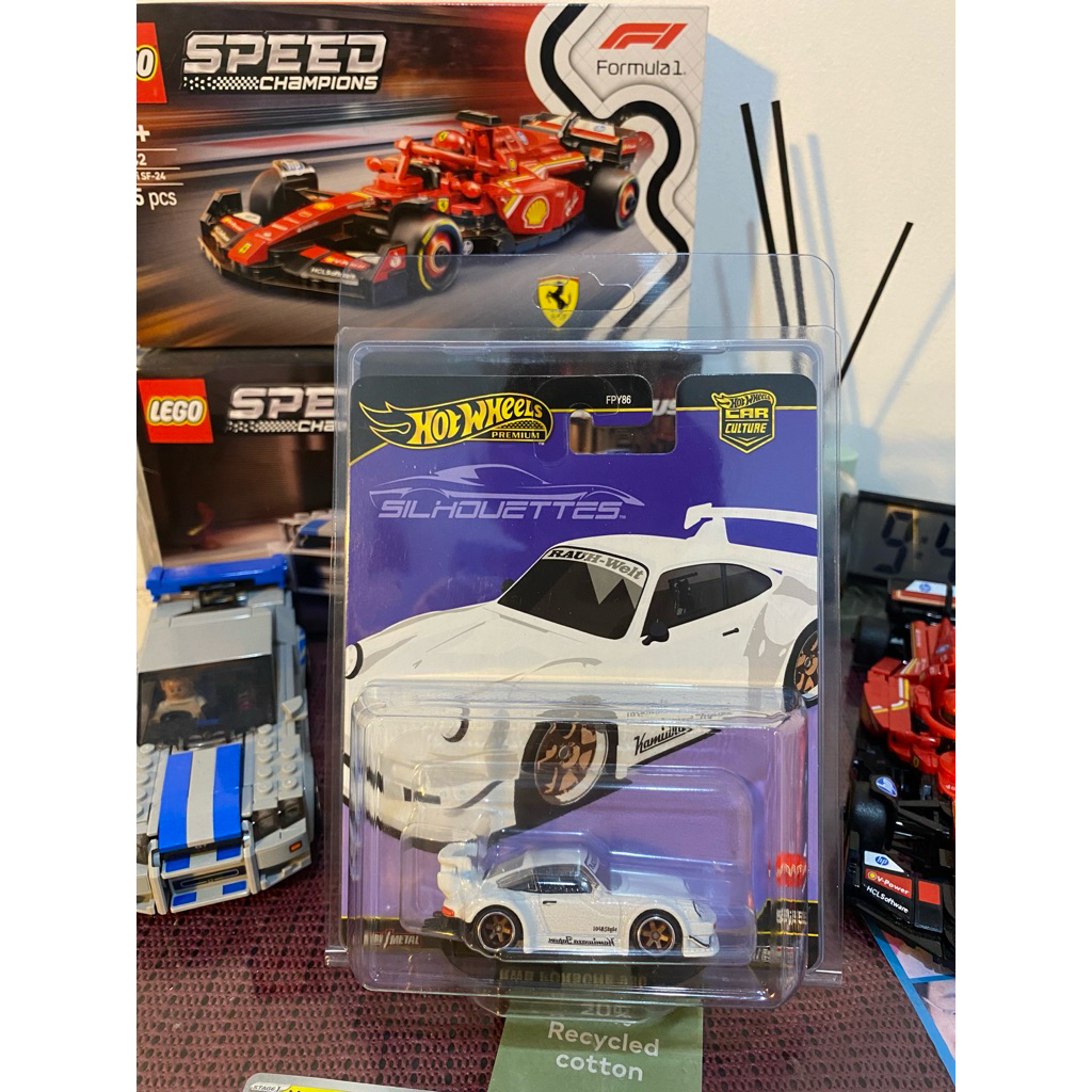 Hot Wheels  Premium Silhouette Porsche Rwb 930 Putih