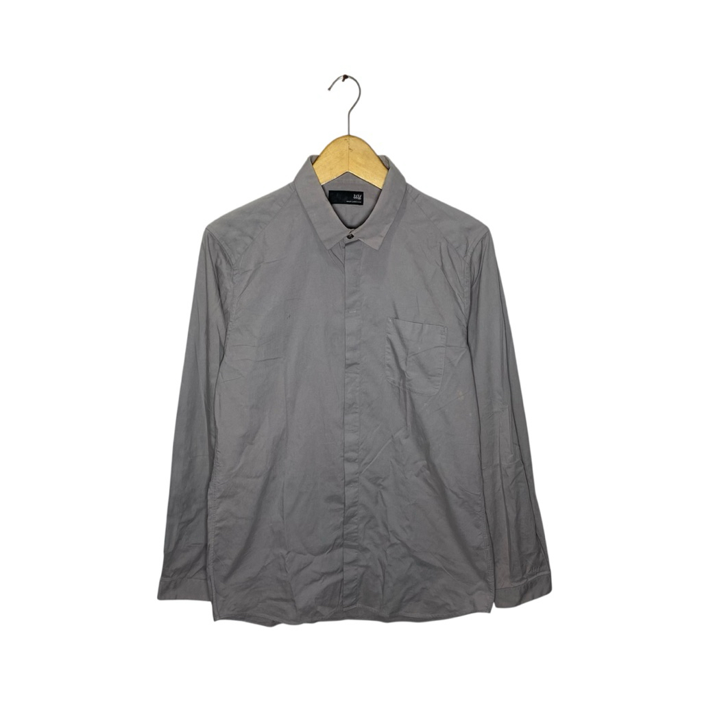 kemeja uniqlo x undercover grey washed pocket