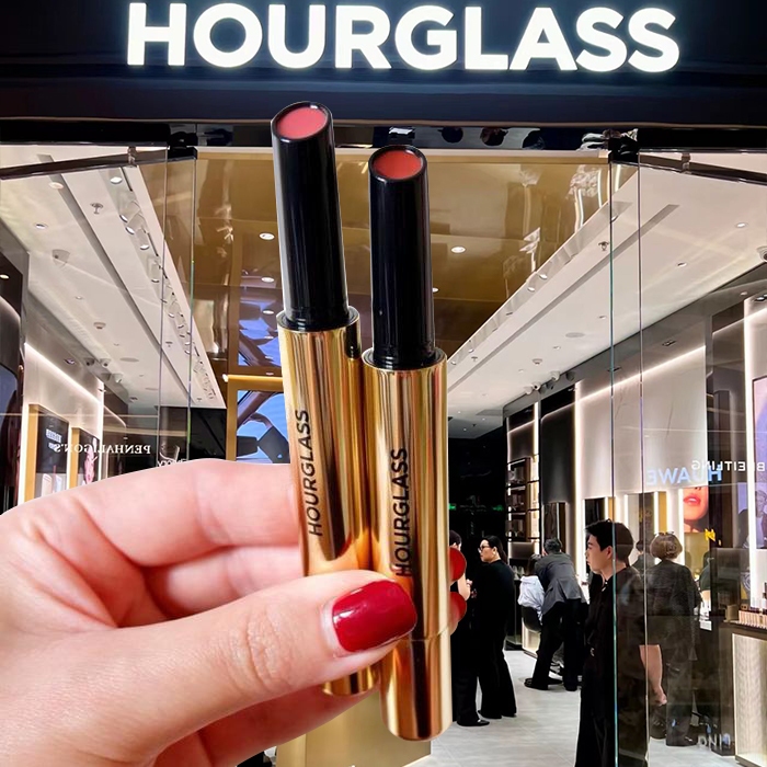 Hourglass Volumizing Glossy Stick Lip Balm 1.7gr