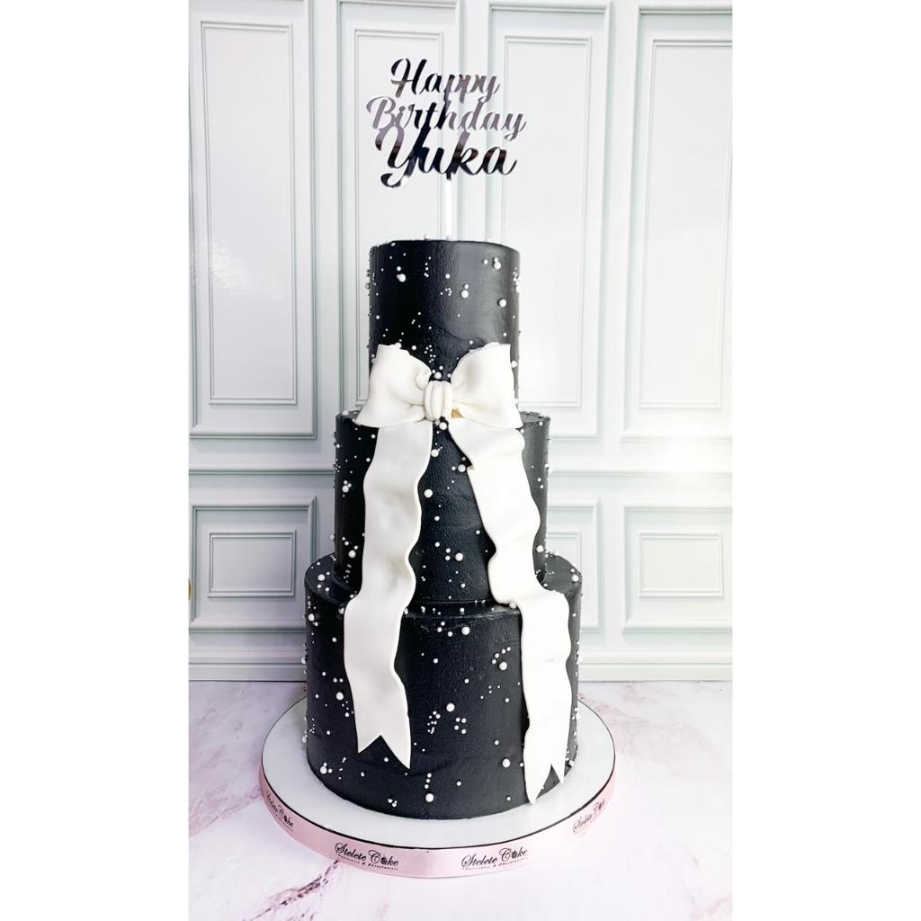 

Kue Ulang Tahun/Birthday cake/Kue Ultah Tema Ribbon 3 Tier/Kue Ultah Tema Pita 3 Tingkat/Kue Birthday Jakarta