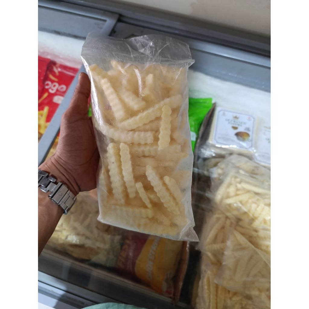 

kentang cringcle curah 500 gr