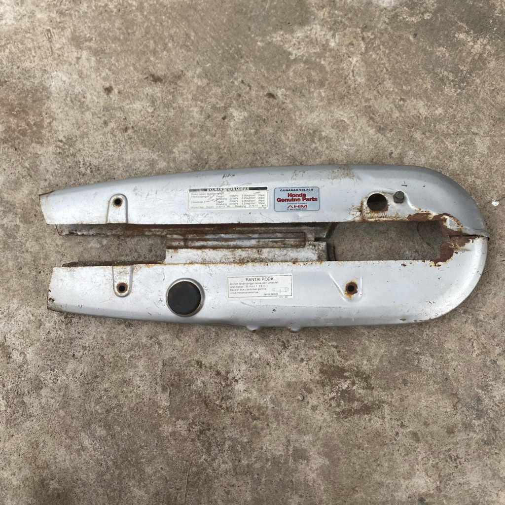 Katengkas Keteng Tutup Rantai Honda Karisma Original Copotan