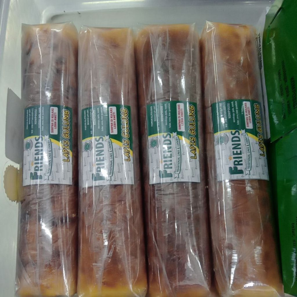 

LAPIS GULUNG NANAS KHAS BANGKA