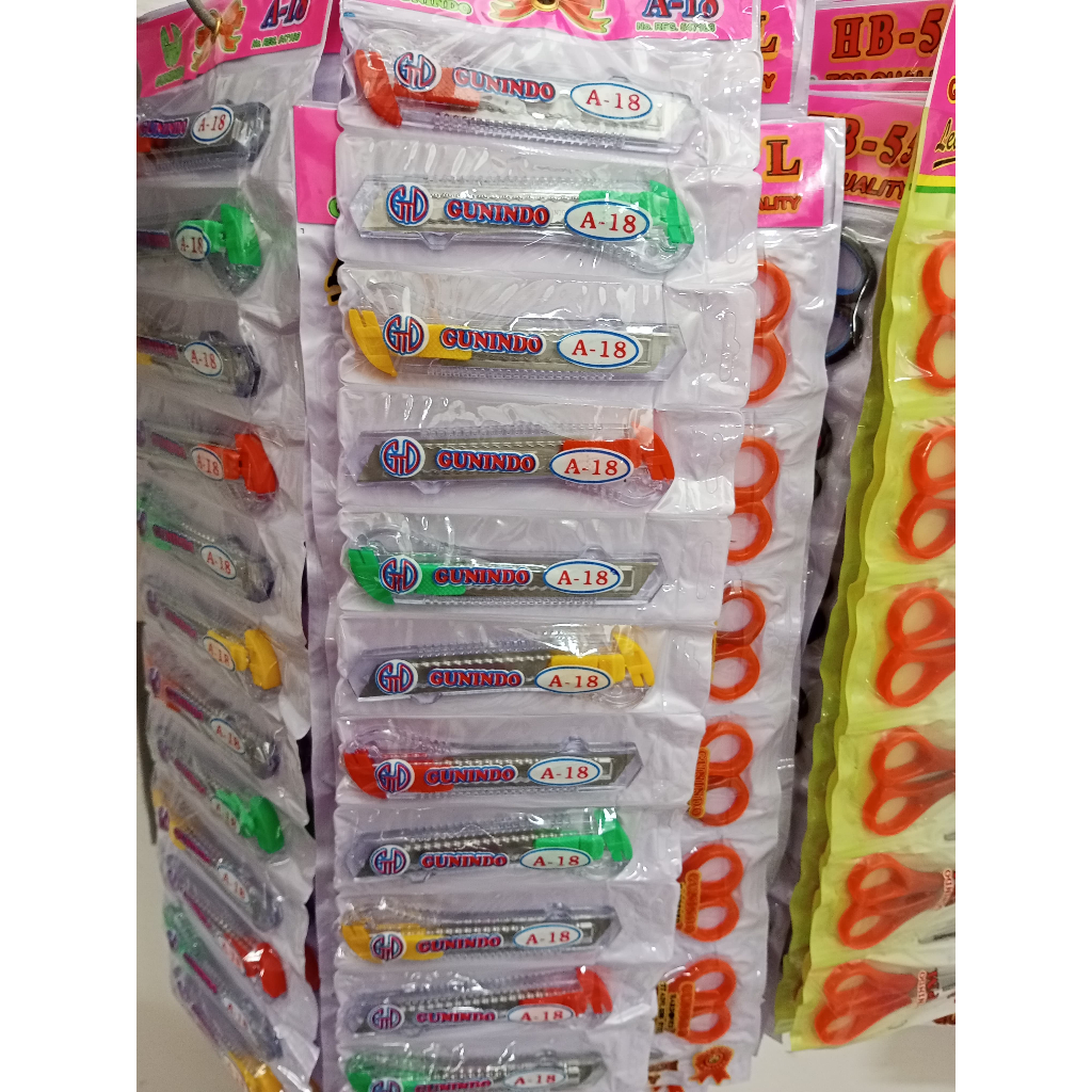 

[12 Pcs] Cutter Transparan/ Cutter Plastik/Pisau Pemotong Kertas/Cutter Pisau
