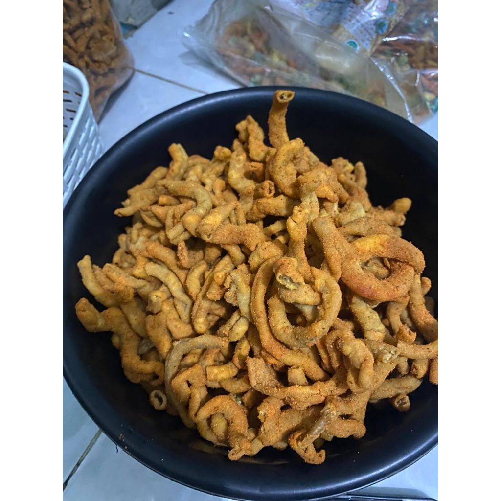 

aneka macam snack kacang telur, kacang mix, usus balado, cikur ukuran 500 gr