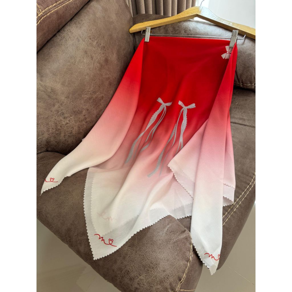 HIJAB MERAH PUTIH, HIJAB 17 AGUSTUSAN,HIJAB SEGI EMPAT MOTIF