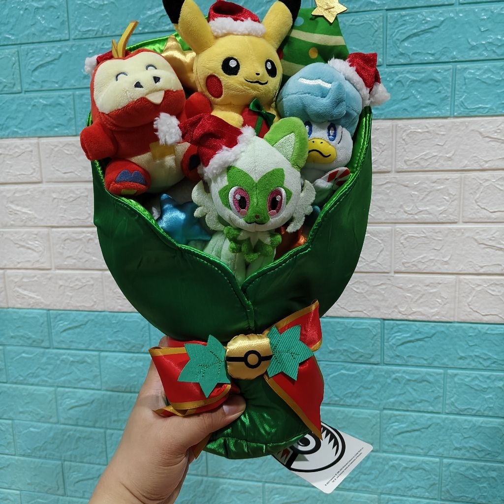 Boneka Pokemon Center Paldea's Christmas Market Bouquet