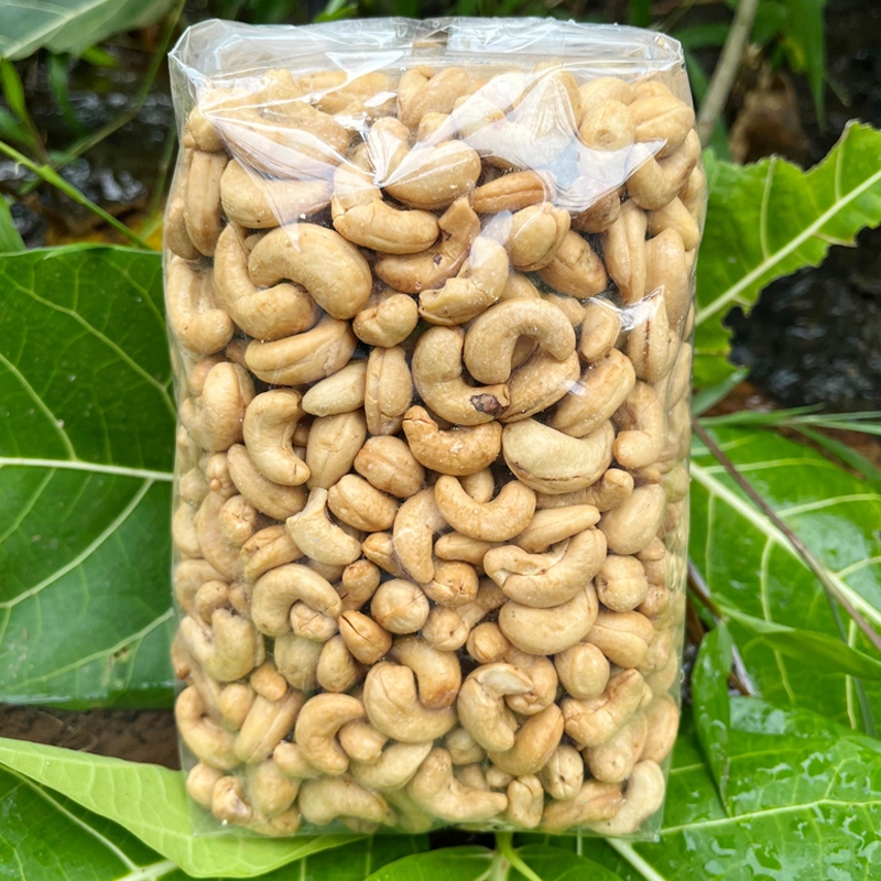 

Kacang Mede Panggang Mete Utuh Premium Mente Wonogiri