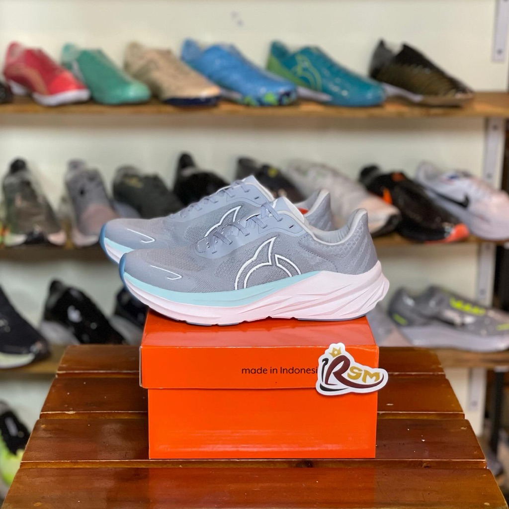 Ortuseight Hyperfuse 2.2 Light Grey/White